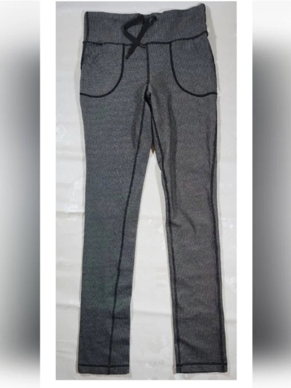 Lululemon Skinny Will Pant Women Sz 8 Diamond Dot Black White
